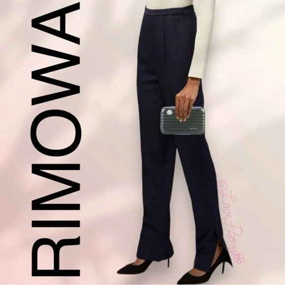 NEW RIMOWA Travel Clutch with toiletries kit - Picture 1 of 13